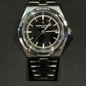 바쉐론 콘스탄틴 오버시즈 스틸 블랙 이미지