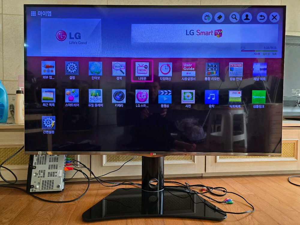 티비 TV LG 55인치 스마트TV 55LA6900 / 순정 스탠드 + LG 벽걸이 브라켓 포함 / 전력효율 1등급 이미지