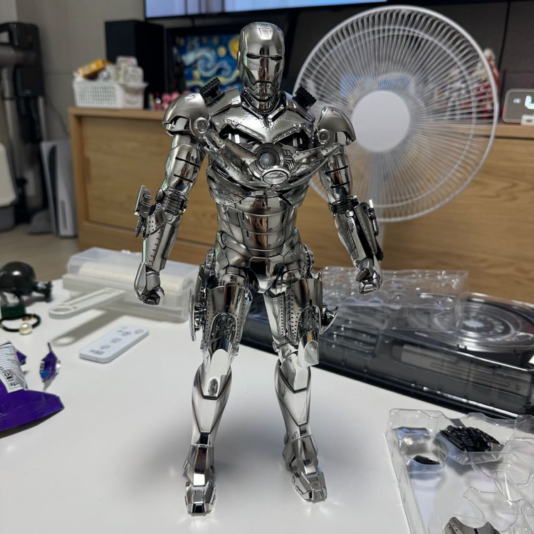 핫토이 아이언맨 마크2 2.0 이미지