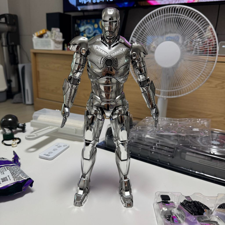 핫토이 아이언맨 마크2 2.0 이미지