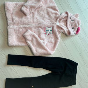 키티 후드 뽀글이 집업 150 & 게스 기모레깅스 145 이미지