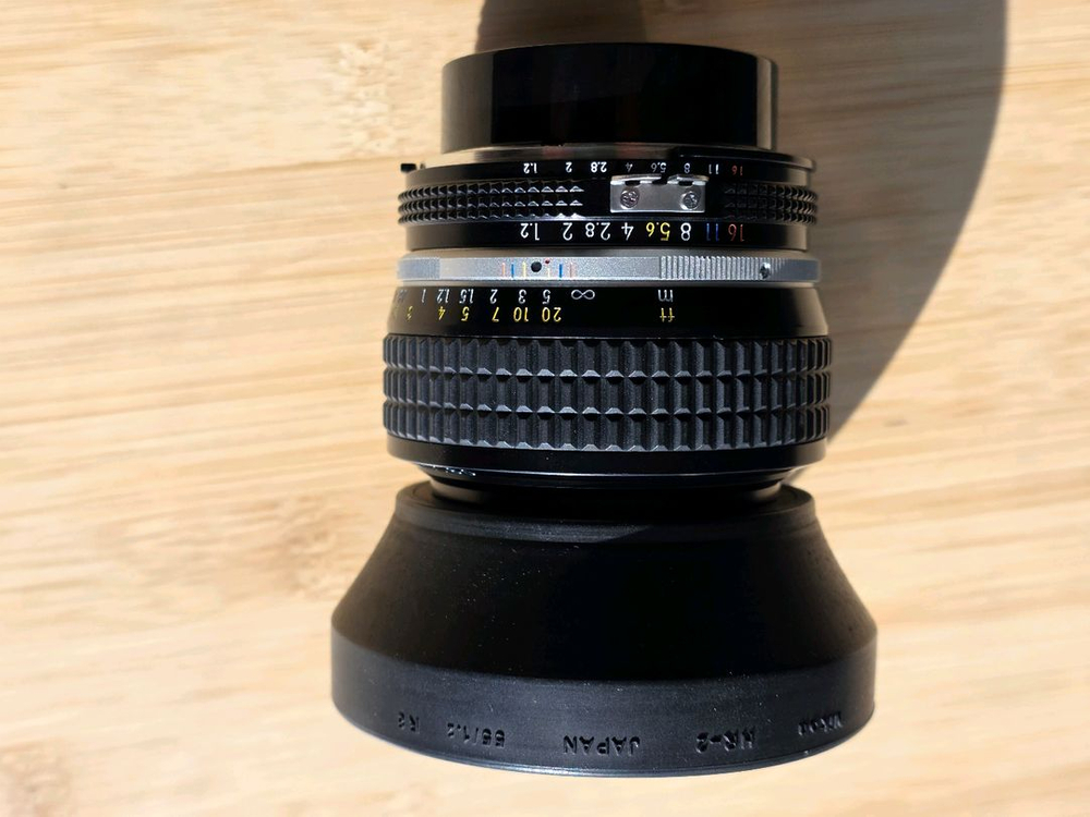 시그마SA 마운트로 개조된 니콘 50mm f1.2 AI-S 수동렌즈 이미지