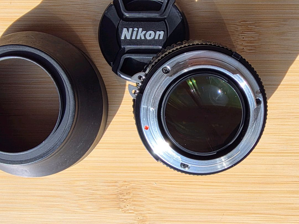 시그마SA 마운트로 개조된 니콘 50mm f1.2 AI-S 수동렌즈 이미지