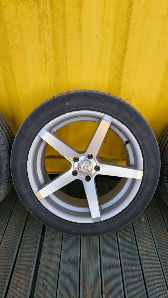 19인치 알로이 휠, 타이어 이미지