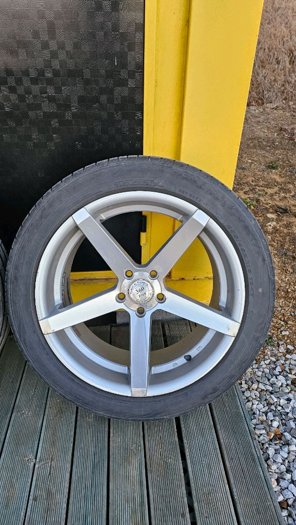 19인치 알로이 휠, 타이어 이미지