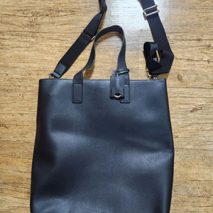 지오지아 블랙 가죽 토트백 이미지