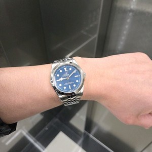 튜더 블랙베이 청판 39 -> 36으로 교환 이미지