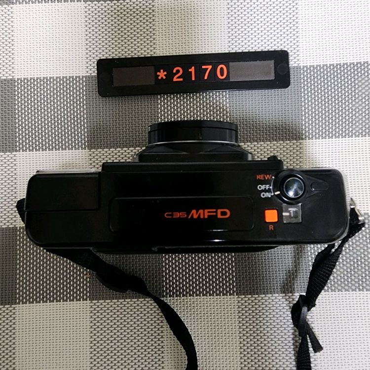 코니카 C 35 MF D 데이터백 필름카메라 이미지