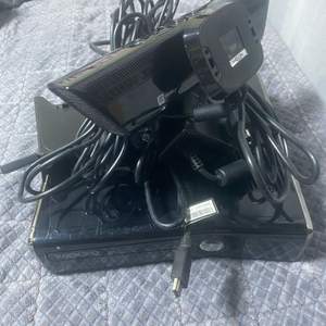 Xbox 360 + 키네틱 포함 ㅋ./.ㅍ 이미지
