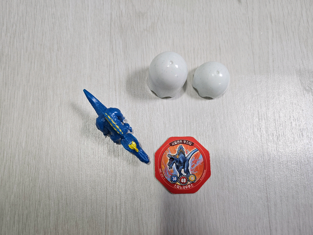 공룡메카드 ㅡ 스피노 알 스피노카드포함 이미지