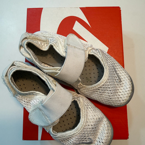 나이키 리프트 190 이미지