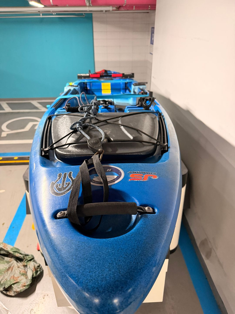 카약 용품 정리: 네이티브 프로펠13, 네이티브 사이드킥, 가민 어탐기, 툴레 훌라베이터 897XT 이미지