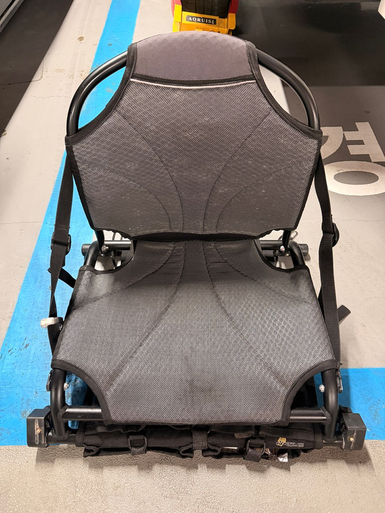 카약 용품 정리: 네이티브 프로펠13, 네이티브 사이드킥, 가민 어탐기, 툴레 훌라베이터 897XT 이미지