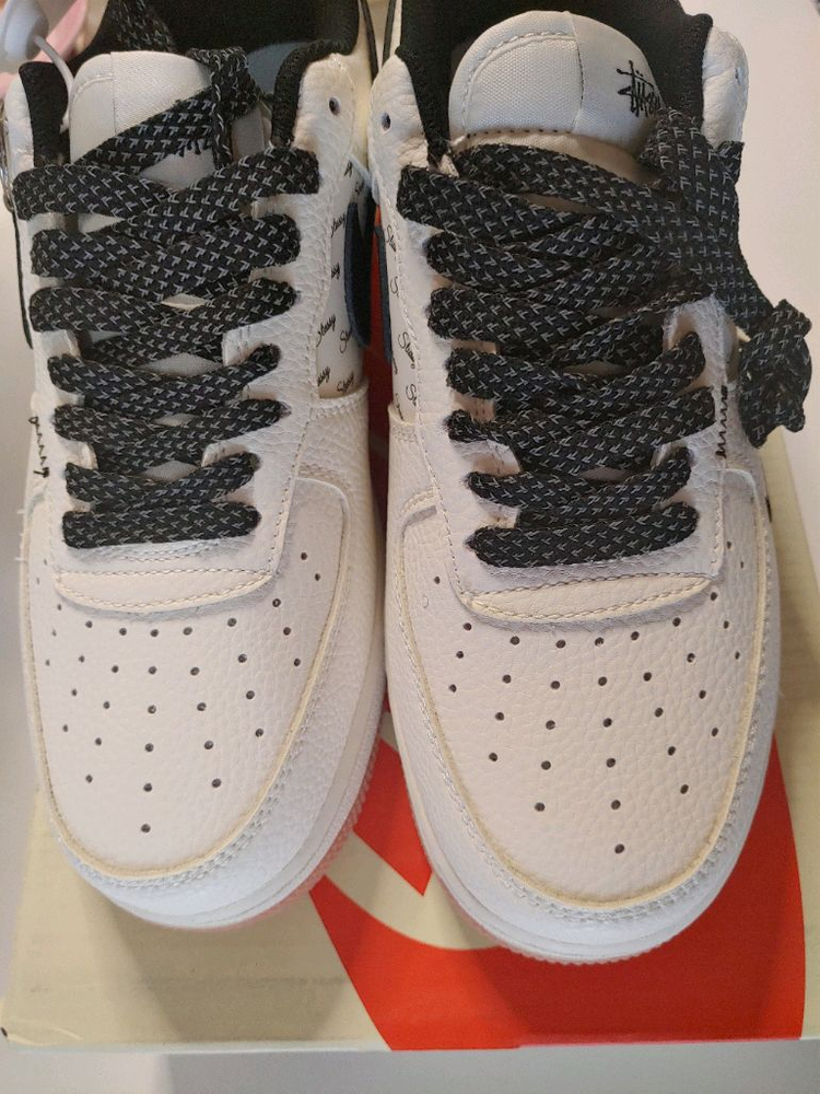 나이키 에어포스1 스투시 콜라보 한정 270mm새상품 개간지. 이미지