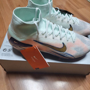 나이키 슈퍼플라이 10 엘리트 머큐리얼 드림 스피드 FG 하이 탑 클리트 배얼리 그린 크림슨 펄스 이미지