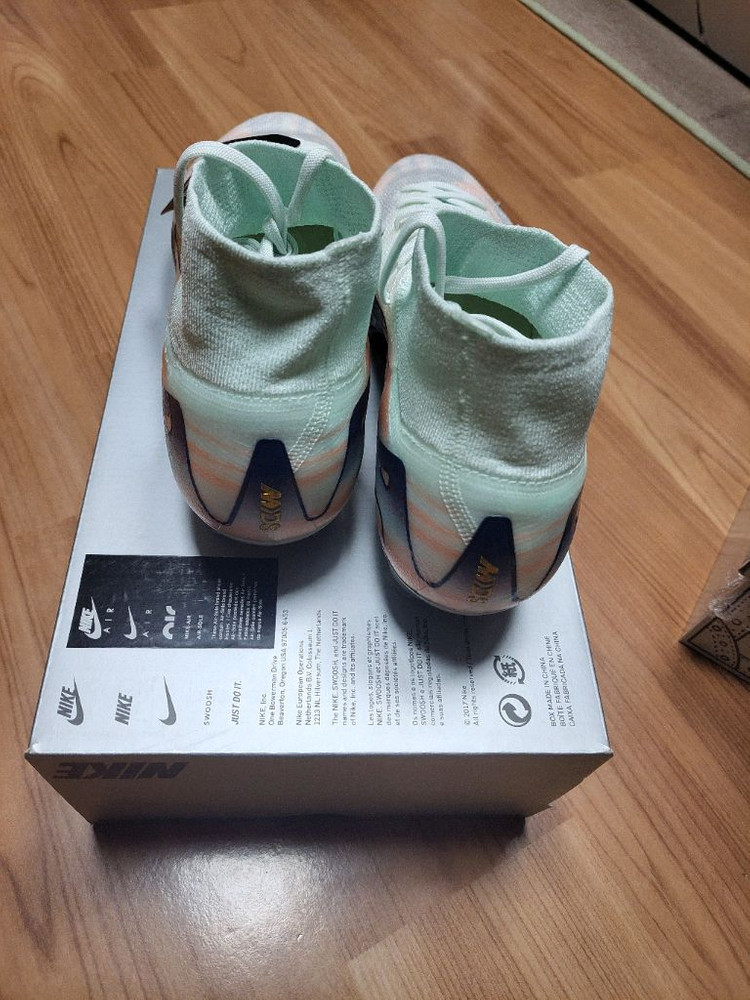 나이키 슈퍼플라이 10 엘리트 머큐리얼 드림 스피드 FG 하이 탑 클리트 배얼리 그린 크림슨 펄스 이미지