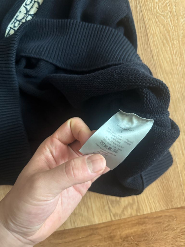 디올 오블리크 니트 이미지