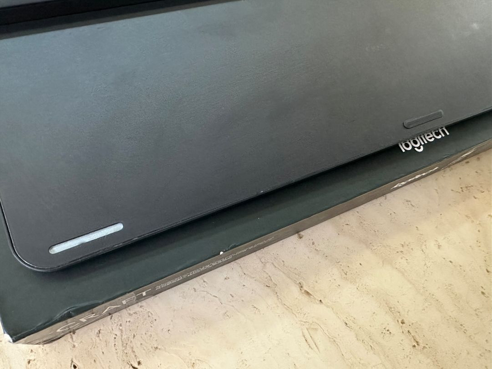 로지텍 크래프트 키보드 이미지