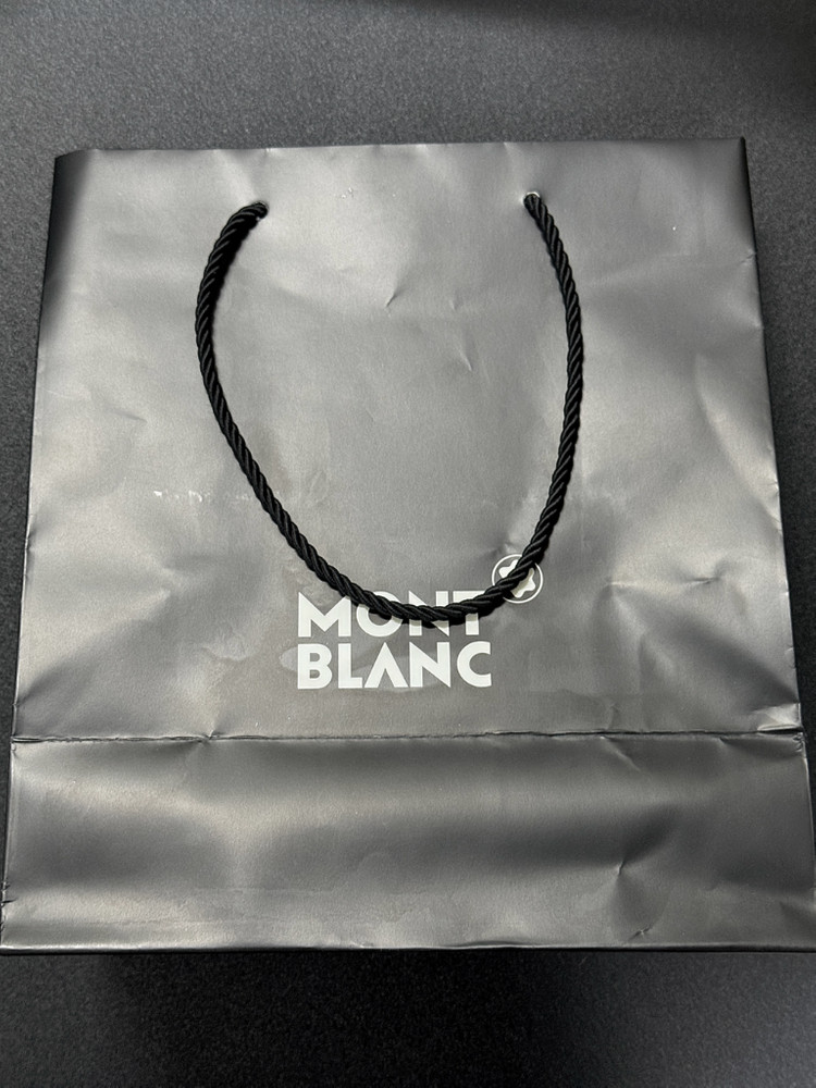 몽블랑 카드지갑 미개봉 판매 이미지