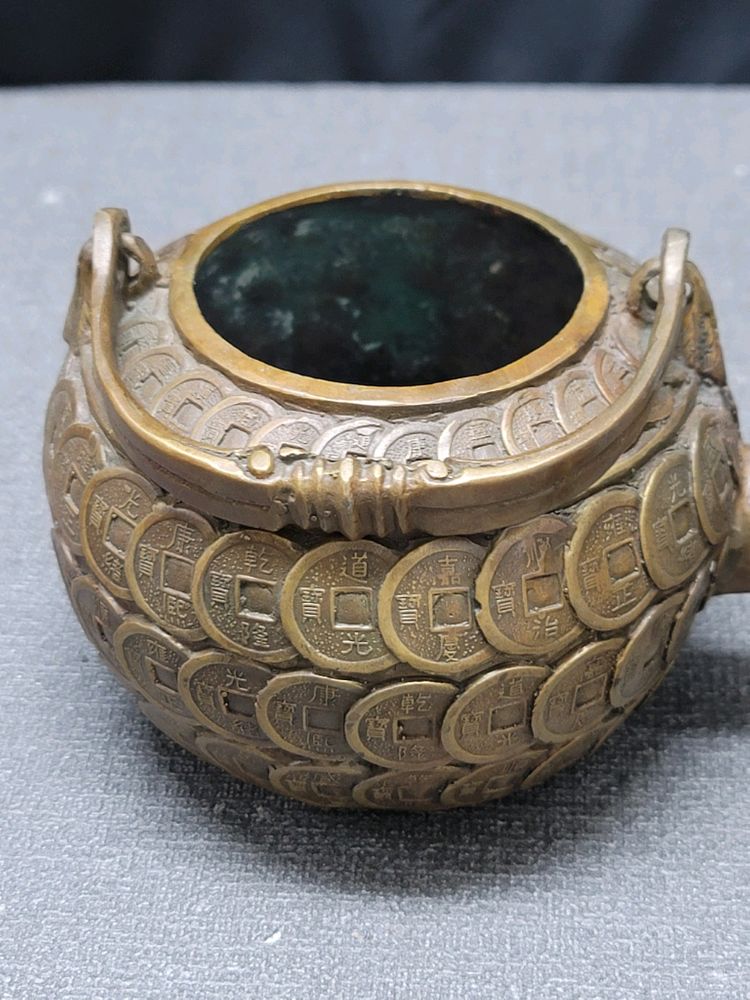 황동 엽전 주전자 이미지