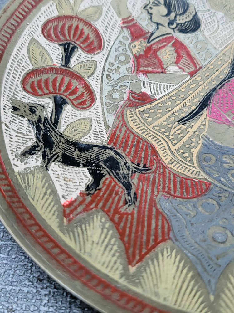 인도산 황동 접시 이미지