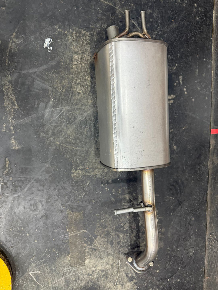 지엠 쉐보레 더 넥스트 스파크 리어 엔드 머플러 이미지