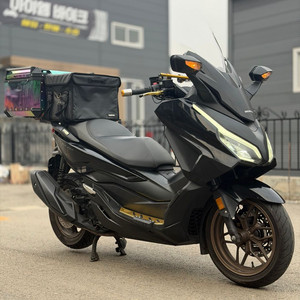 혼다 포르자350 25년식2만키로 배달셋팅 저렴하게 판매합니다! 이미지