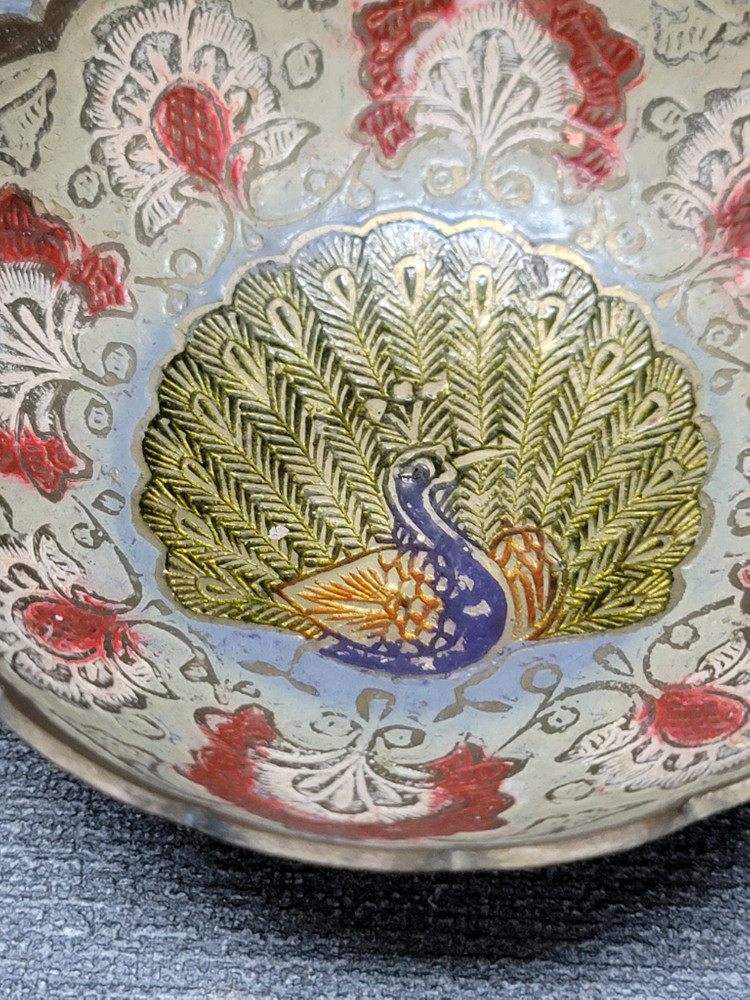 황동 공작문 굽접시 이미지