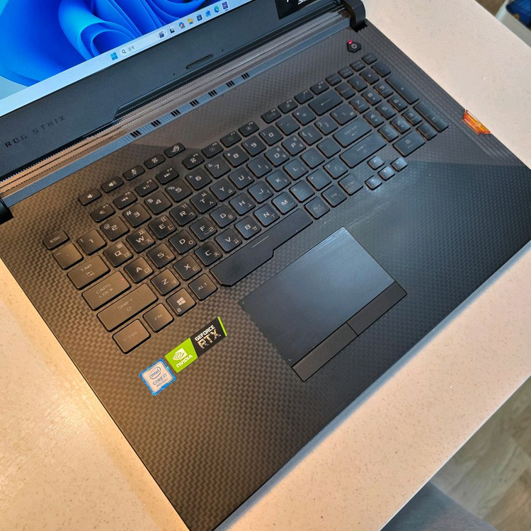 아수스 게이밍노트북 이미지