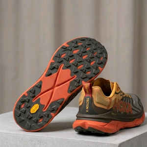 호카 텍톤 X 2 (HOKA Tecton X 2)등산화 트레킹화 트레일러닝화 - 280mm (실착 1회) 이미지