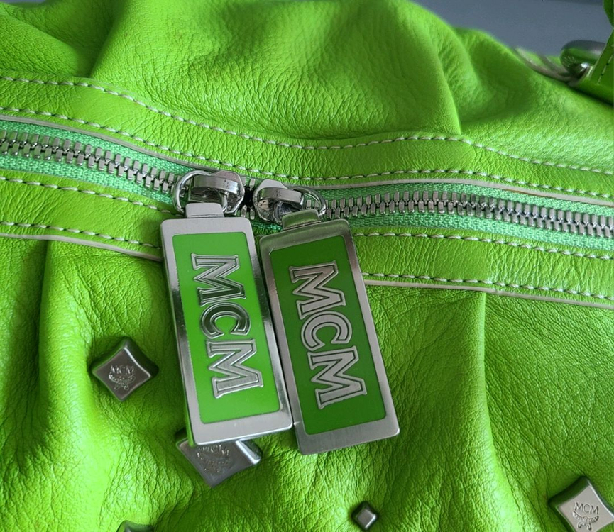 mcm 엠씨엠 스터드 블룸백 보스턴가방 숄더백 빅백 여행가방 이미지