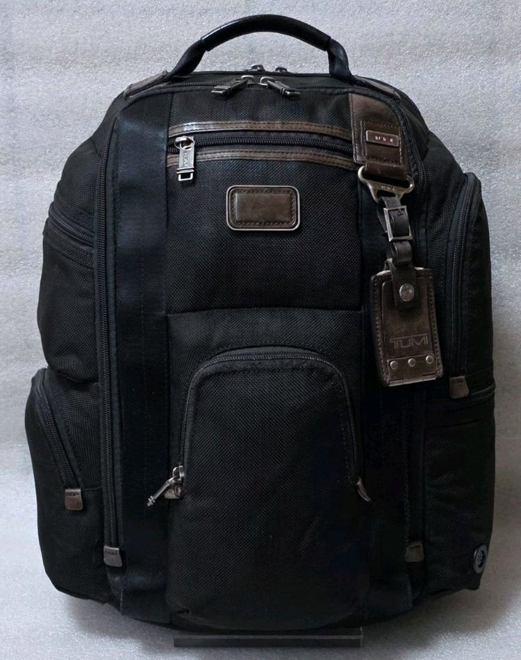 투미 TUMI 킹스빌 디럭스 백팩 히코리 22382HKH 노트북백팩 이미지