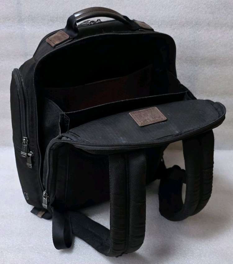 투미 TUMI 킹스빌 디럭스 백팩 히코리 22382HKH 노트북백팩 이미지