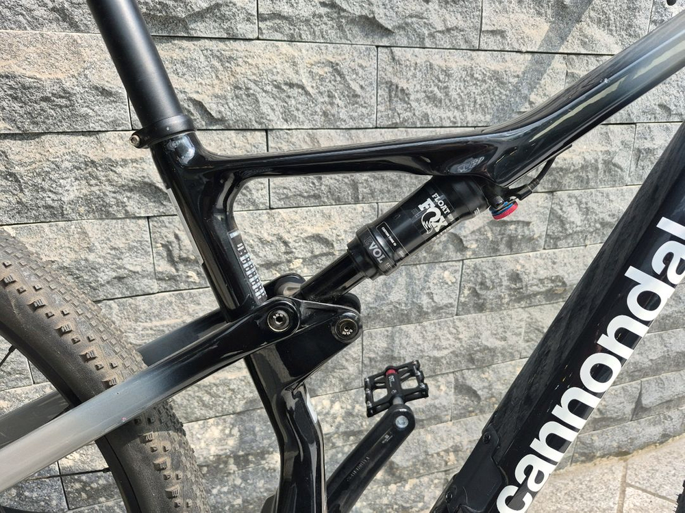 캐논데일 스카펠 카본3 mtb 자전거 이미지