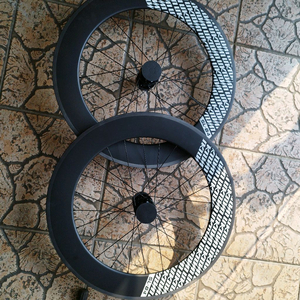 언노운 카본픽시 휠셋 이미지