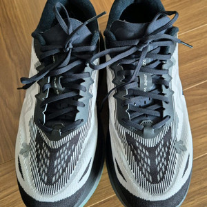 데상트 에너자이트 라이드 V2 그레이 260사이즈 이미지