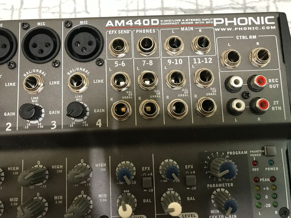 PHONIC AM440D 믹싱콘솔 이미지