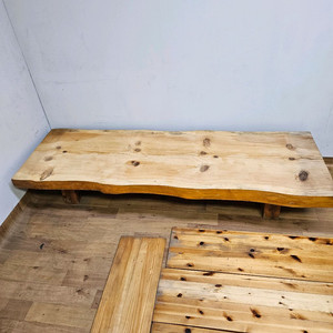 국내산 좋은 소나무 통원목 좌식 탁자 팝니다! 이미지