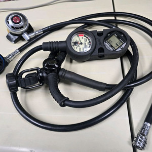 다이빙 호흡기 세트 레굴레이터 이미지