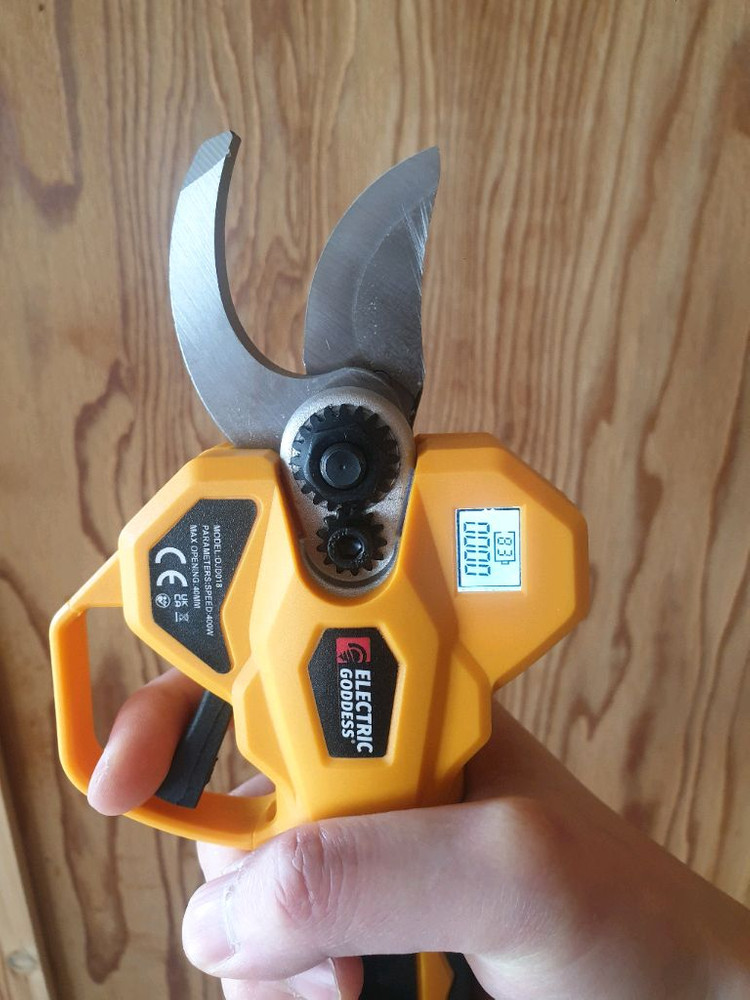 전동 가위 이미지