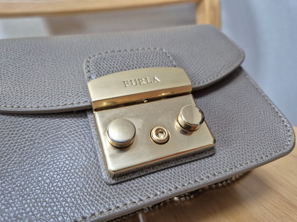 훌라 메트로폴리스 미니 체인백 이미지