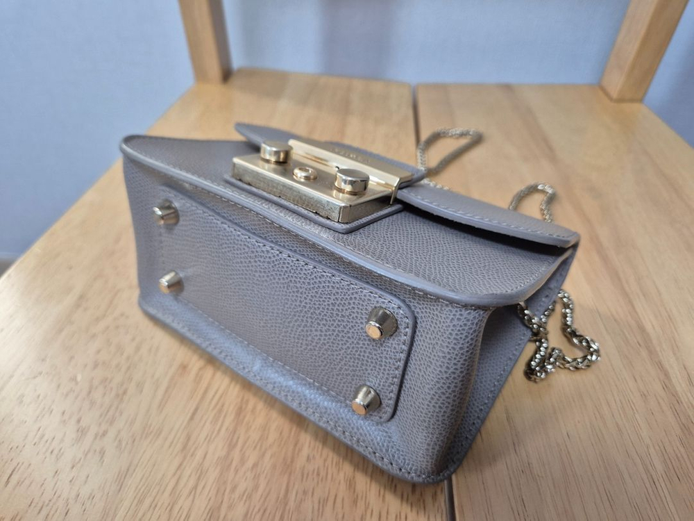 훌라 메트로폴리스 미니 체인백 이미지