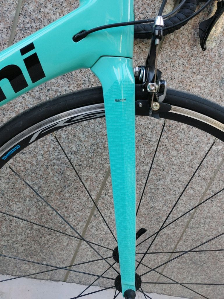 상태최상 23년 비앙키 스프린트 시마노 울테그라 카본로드자전거 55사이즈 팔아요. 이미지