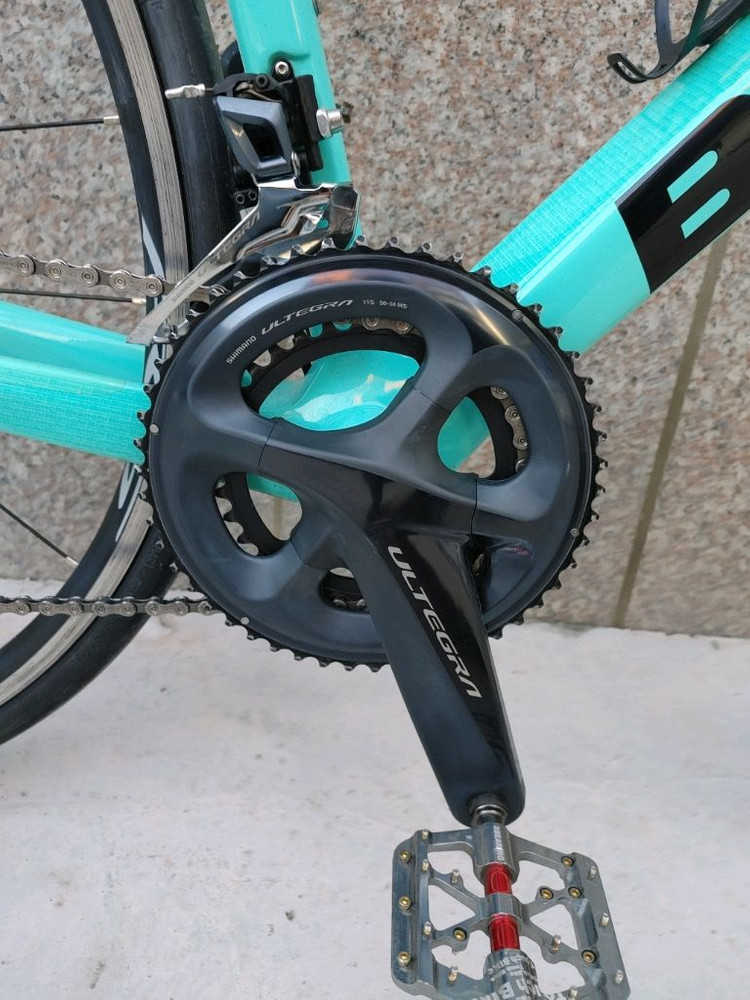 상태최상 23년 비앙키 스프린트 시마노 울테그라 카본로드자전거 55사이즈 팔아요. 이미지