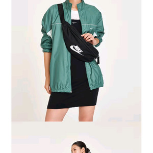 새상품급)나이키 헤리티지 웨이스트팩 크로스백40.5cm(가로) x 10cm(폭) x 15cm(세로)여러 중고사이트에 이미지