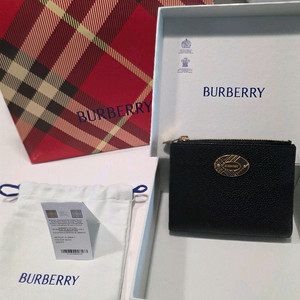 버버리 블랙 코츠월드 바이폴드 지갑 새상품 이미지