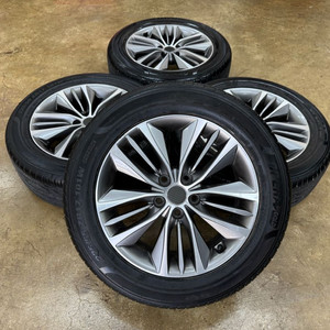 그랜저HG 17인치 순정휠타이어 팝니다 이미지