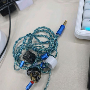 IvipQ conch v13+175 오일케이블 4.4조합 이어폰판매 이미지