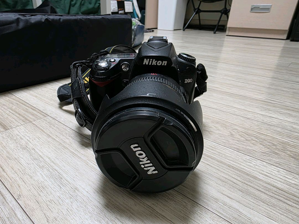 니콘 D90 DSLR 카메라와 렌즈 풀패키지 이미지