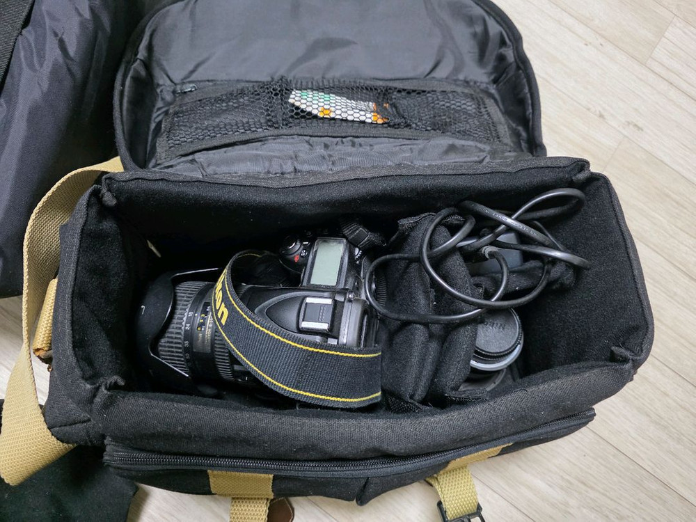 니콘 D90 DSLR 카메라와 렌즈 풀패키지 이미지